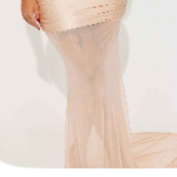 Fashion Nova NEW W/OT 
Chic Backless Nude Dress - Picture 3 of 16